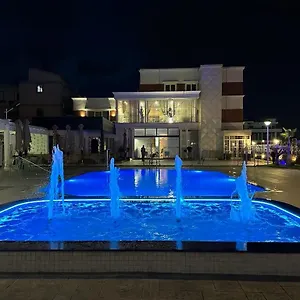 Colis تيرانا