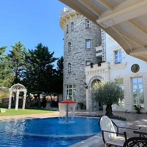 Castle Konti تيرانا